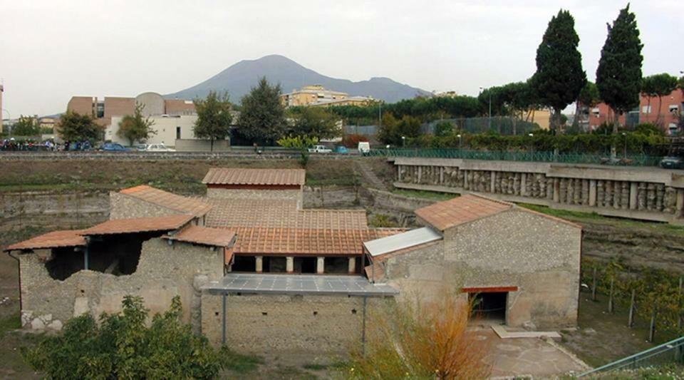 Il Giardino Di Tonia - Oplontis Guest House - Bed & Garden - Torre Annunziata Exterior photo